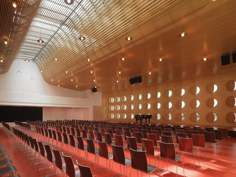 The main synod hall, lined in birch, has an Aalto-esque feel.