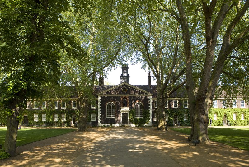 The Museum of the Home is set in the Geffrye almshouses, Grade 1 listed 18th century buildings and gardens in Hackney. Courtesy of Jane Lloyd