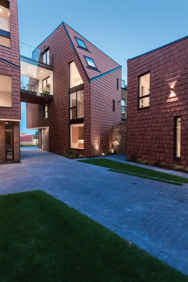 Kaolin Court is a recent housing project designed by Stolon Studio in south London.