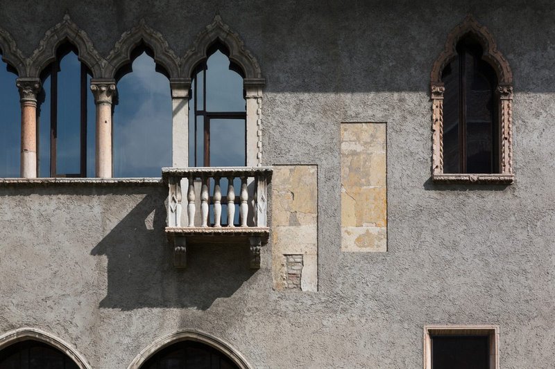 Carlo Scarpa’s renovation of Castelvecchio 1957–75 embraces its multiple histories.