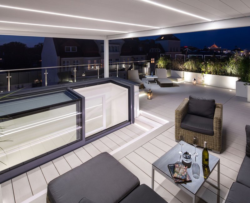 Glazing Vision Europe's three-wall boxlight increases functionality at the Taras Na Fali apartments in Poland.