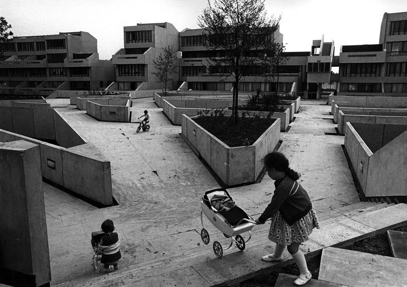 Tony Ray-Jones (photographer), low-rise linear housing, Tavy Bridge, Thamesmead, Greenwich, London.  Architects: Greater London Council Department of Architecture & Civic Design.