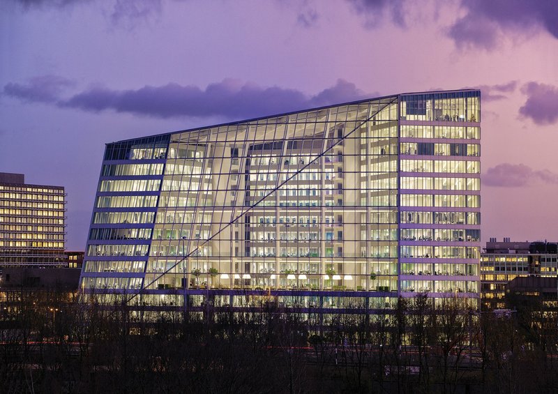 PLP Architects’ Edge building in Amsterdam for client Deloitte is, according to Bloomberg, ‘The world’s smartest building’.