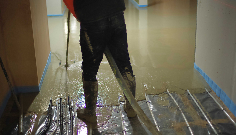 The latest technology in liquid screed: Flowcrete's Isocrete Flowing K is the liquid version of its award-winning K-screed.