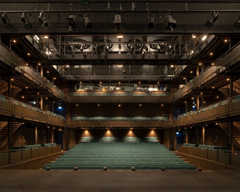 Leeds Playhouse, Leeds