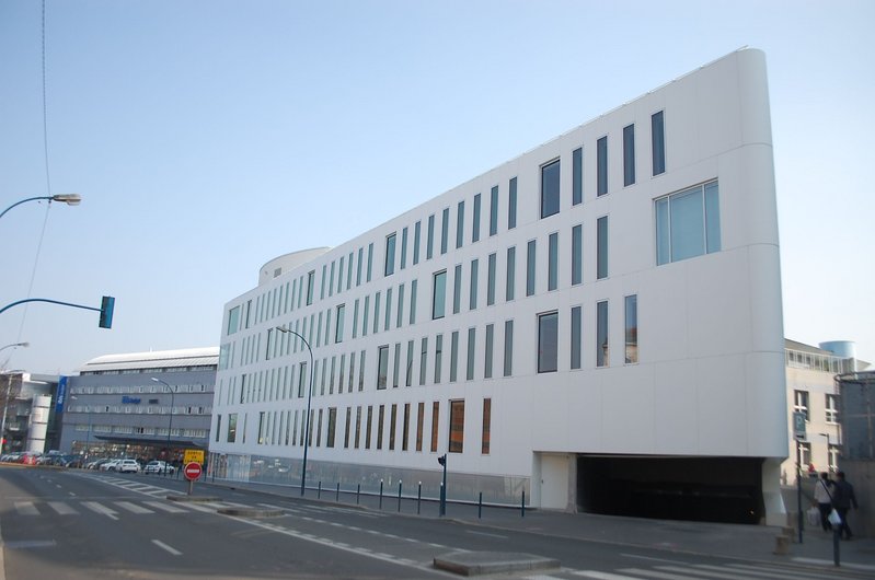 The new Regional Environmental City  building in Pantin, France, by Fassio and Viau  with DuPont™ Corian® in the Glacier White to the façade and DuPont™  Tyvek® breather membrane as a weather barrier.