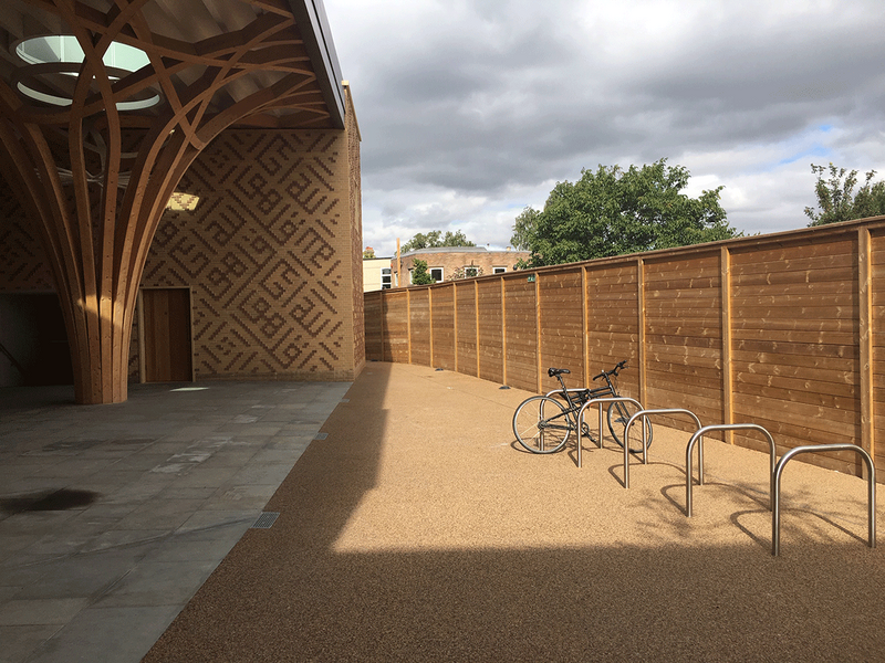 Jacksons' acoustic fencing at Cambridge Central Mosque provides robust security while harmonising with the columns or 'trees' of the interlaced lattice vault structure.