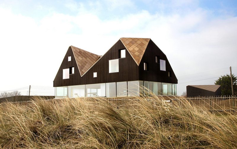Dune House at Thorpeness, by  Jarmund/Vigsnæs Architects and Mole Architects for Living Architecture.