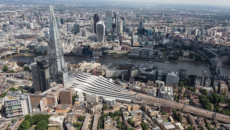 Aerial view of London Bridge station looking north, highlighting the slope and complexi