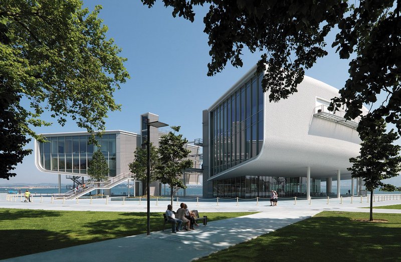 The Centro Botín, looking south east to the harbour. The gallery and public space is the Pereda Gardens and marks the start of the Paseo eastwards to Santander’s sandy beaches.