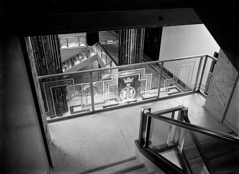 Photographers Dell & Wainwright capture an oblique view of the RIBA atrium in 1934.