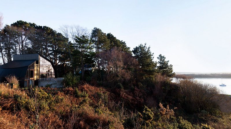 Houseboat, Poole by Mole Architects with Rebecca Granger Architects.