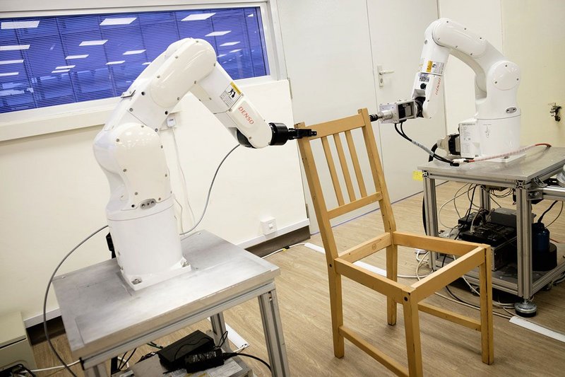 Two robots and a 3D camera took 20 minutes to assemble this IKEA flat pack chair.