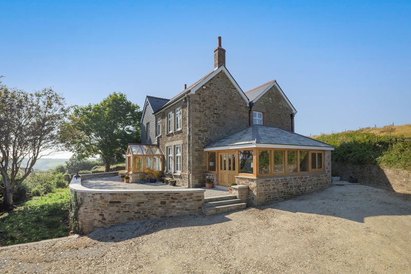 Modernisation of existing farmhouse in Duloe, Cornwall.