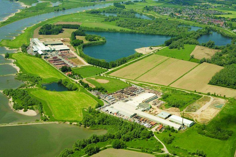 The Kijfwaard West factory in summer, sitting alongside the Rhine