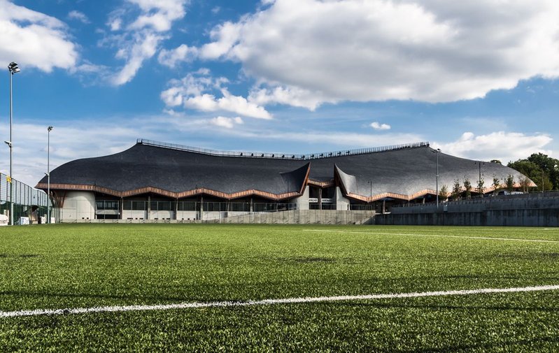 Cupa 5 slate roof tiles at the Pancho Arena stadium in Hungary, designed by Imre Makovecz.