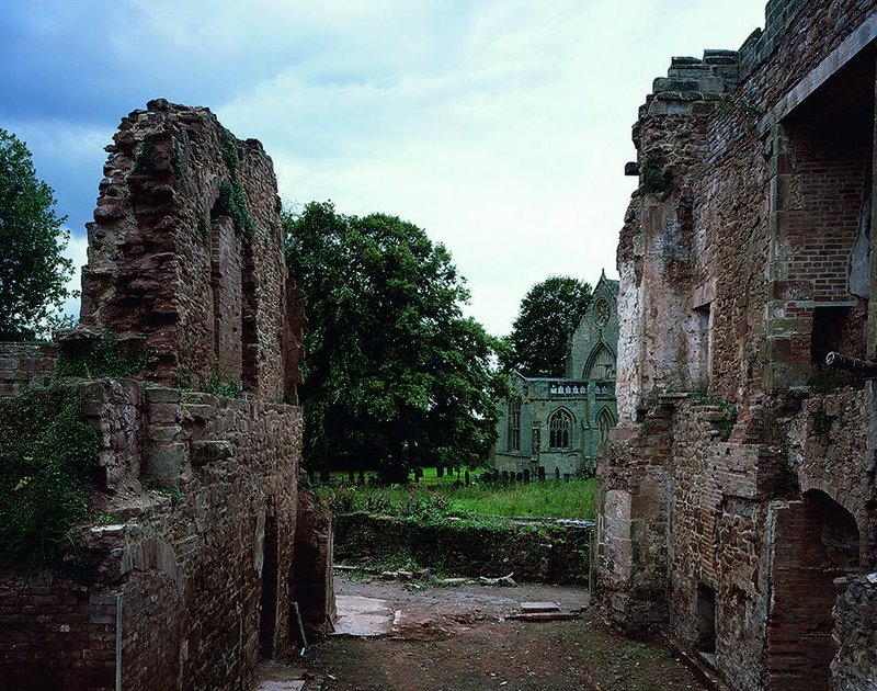 Astley Castle – the medieval hall (before).