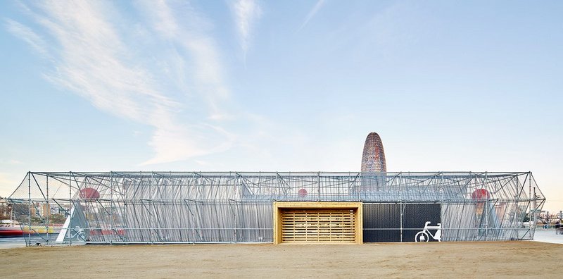 The Information Point at Les Glories in Barcelona is easily demountable and can be relocated and reused with minimal impact on the site.