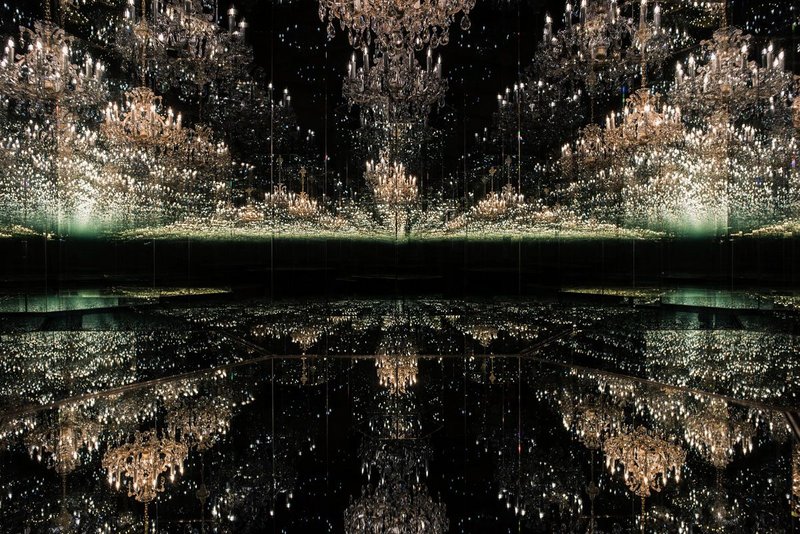 Yayoi Kusama, Chandelier of Grief 2016/2018, Tate