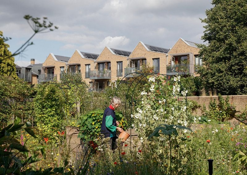 New Ground Co-housing by Pollard Thomas Edwards Architects lifts housing quality.
