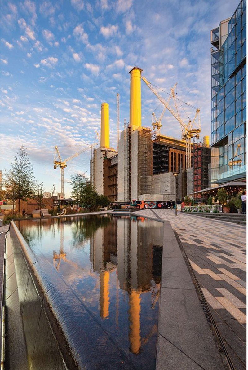 Approach to Battersea Power Station from Grosvenor Bridge.