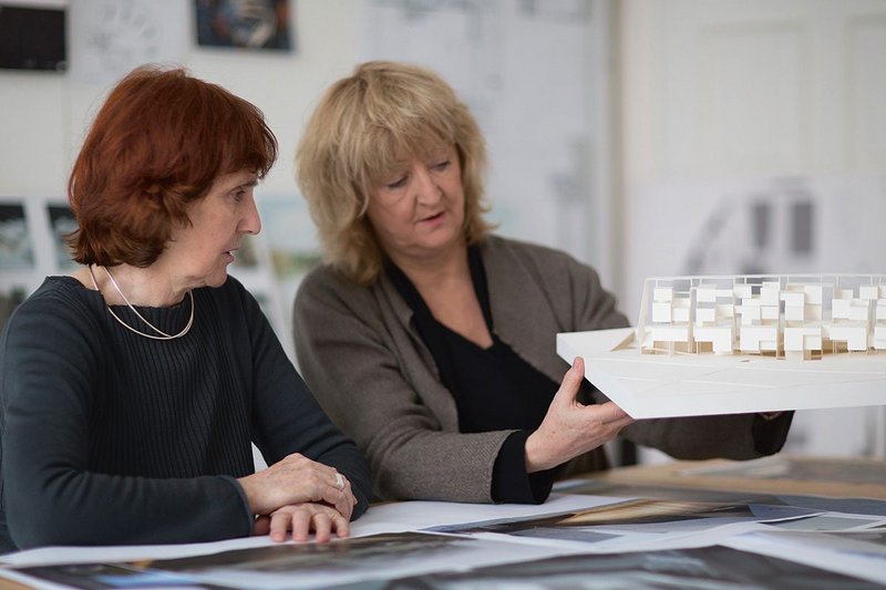 Shelley McNamara (left) and Yvonne Farrell with a model of UTEC, Lima.