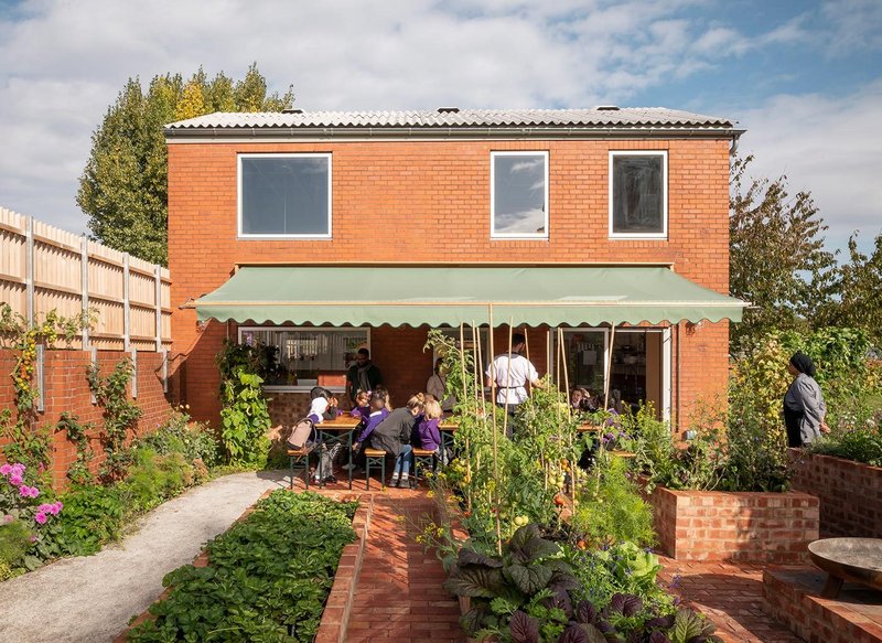 Hackney School of Food, designed by Surman Weston, wins Stephen Lawrence Prize 2022.
