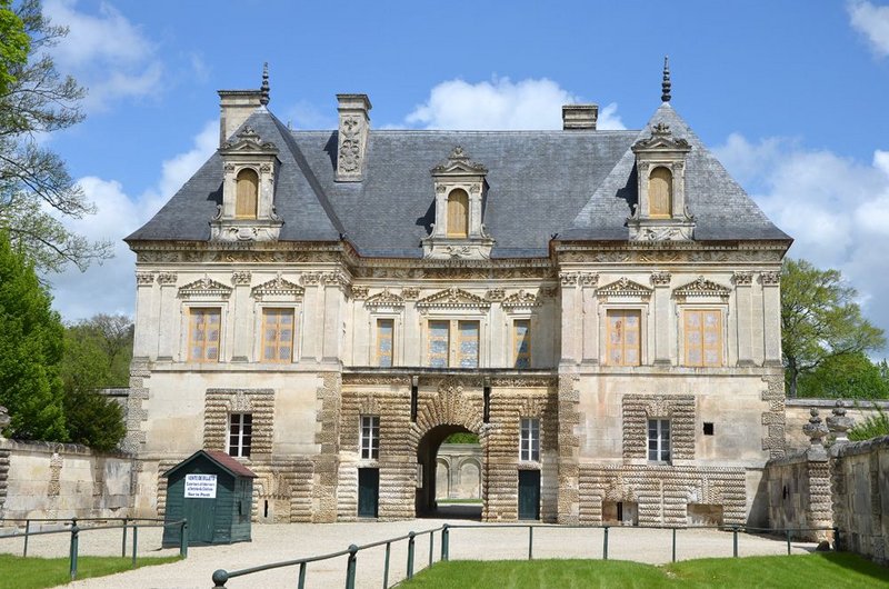 Petit Chateau de Tanlay,  Pierre Le Muet.