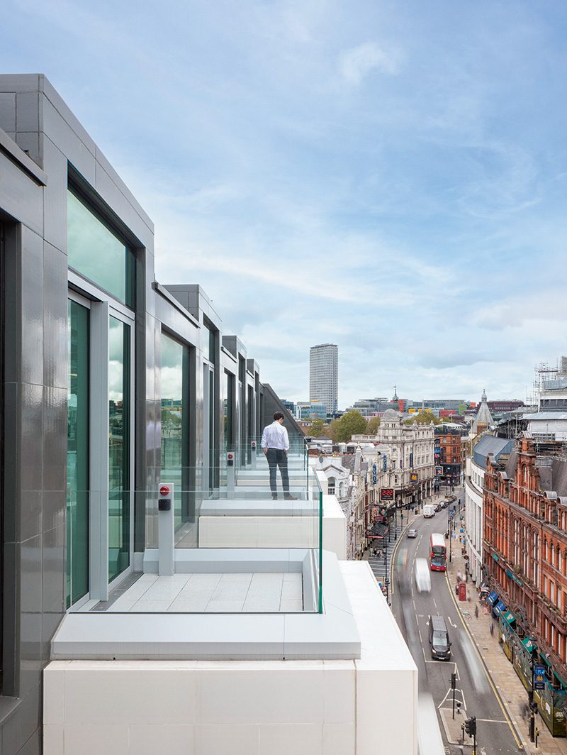 Roof terraces on top of the bay projections of the new building along Shaftesbury Avenue for taking calls or getting fresh air.