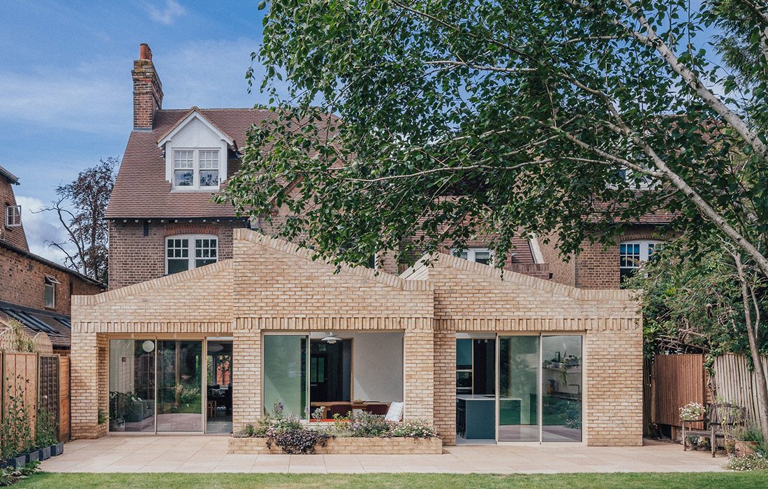 Harpenden House by Emil Eve Architects. Photo: Taran Wilkhu